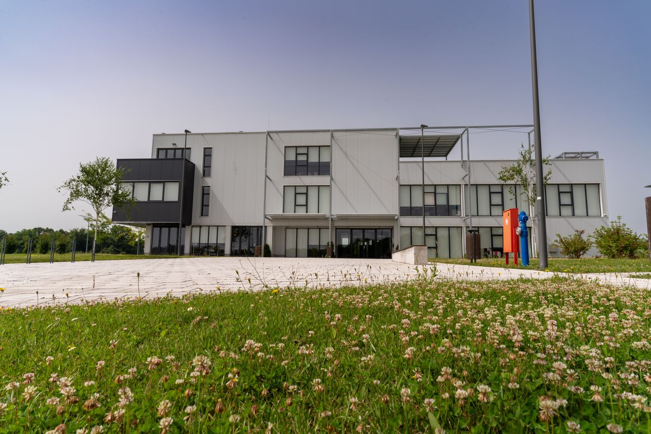 about-01 Contemporary architecture of a residential building in Garešnica, Croatia.